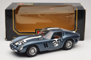 Ferrari 250 GTO #24 Modrý Biely Pruh 1962 Bburago 1:18 3011-B2 Kov – obrázok 8 z 8