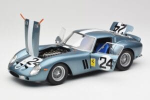 Ferrari 250 GTO #24 P. Rodriguez 12 Hours of Sebring GT3.0 Winner 1962 Kyosho 1:18 08438D Kov – obrázok 2 z 8