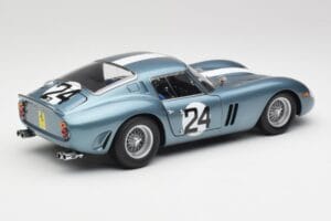 Ferrari 250 GTO #24 P. Rodriguez 12 Hours of Sebring GT3.0 Winner 1962 Kyosho 1:18 08438D Kov – obrázok 3 z 8
