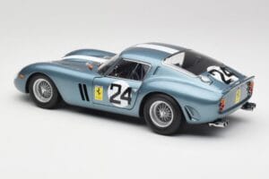 Ferrari 250 GTO #24 P. Rodriguez 12 Hours of Sebring GT3.0 Winner 1962 Kyosho 1:18 08438D Kov – obrázok 7 z 8
