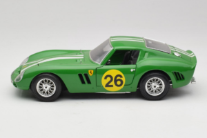 Ferrari 250 GTO #26 Zelený Biele Pruhy 1962 Bburago 1:18 3011-G3 Kov – obrázok 4 z 8