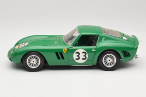 Ferrari 250 GTO #33 Zelený Bburago 1:18 3011-G1 Kov – obrázok 4 z 8