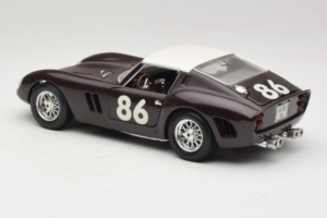 Ferrari 250 GTO #86 Čierny Bburago 1:18 3011-B1 Kov – obrázok 7 z 8