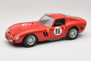Ferrari 250 GTO #96 Červený Talianska Vlajka 1962 Bburago 1:18 3011-P2 Kov