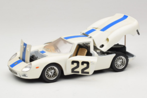 Ferrari 250 LM #22 Biely 1965 Bburago 1:18 3333-W1 Kov – obrázok 2 z 8