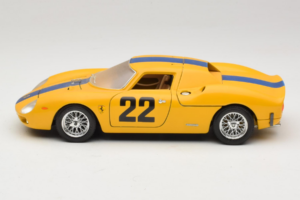 Ferrari 250 LM #22 Žltý 1965 Bburago 1:18 3333-Y1 Kov – obrázok 4 z 8