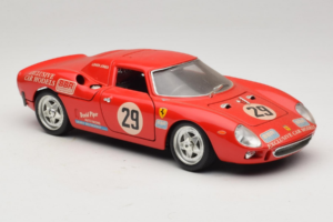 Ferrari 250 LM #29 Owens / Jones Monza 1992 Limitovaná Edícia Bburago 1:18 3033-P3 Kov – obrázok 6 z 8
