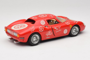 Ferrari 250 LM Červený Biely Essen Autographs Limitovaná Edícia Bburago 1:18 3033-P4 Kov – obrázok 3 z 8