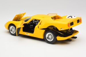 Ferrari 250 LM #21 M. Gregory / J. Rindt NART 24 Hours of Le Mans Winner 1965 Hot Wheels 1:18 25729 Kov – obrázok 5 z 8