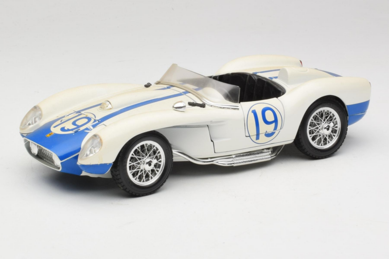 Ferrari 250 Testa Rossa #19 Biely Replacement Box 1957 Bburago 1:18 3007-R5 Kov
