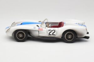Ferrari 250 Testa Rossa #22 P. Hill / O. Gendebien 24 Hours of Le Mans 1958 Hot Wheels 1:18 29755 Kov – obrázok 4 z 8