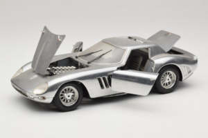 Ferrari 275 GTB Chrome Strieborný Guiloy 1:18 B004 Kov – obrázok 2 z 8