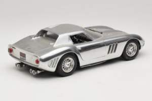 Ferrari 275 GTB Chrome Strieborný Guiloy 1:18 B004 Kov – obrázok 3 z 8