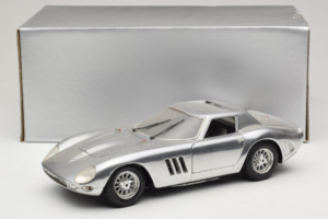Ferrari 275 GTB Chrome Strieborný Guiloy 1:18 B004 Kov – obrázok 8 z 8