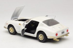 Ferrari 275 GTB/4 Biely ERTL 1:18 7493 Kov – obrázok 5 z 8