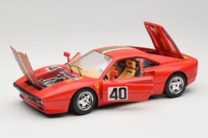 Ferrari 288 GTO #40 Červený Talianska Vlajka 1984 Bburago 1:18 3027-P1 Kov – obrázok 2 z 8