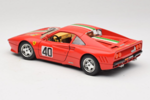 Ferrari 288 GTO #40 Červený Talianska Vlajka 1984 Bburago 1:18 3027-P1 Kov – obrázok 7 z 8