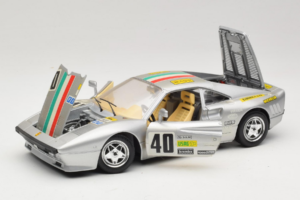 Ferrari 288 GTO #40 Strieborný 1984 Bburago 1:18 3027-S1 Kov – obrázok 2 z 8
