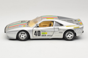 Ferrari 288 GTO #40 Strieborný 1984 Bburago 1:18 3027-S1 Kov – obrázok 4 z 8
