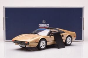 Ferrari 308 GTS Zlatý Limitovaná Edícia Norev 1:18 187932 Kov – obrázok 6 z 6