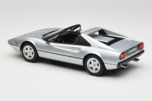Ferrari 308 GTS Strieborný Norev 1:18 187934 Kov – obrázok 6 z 7