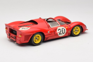 Ferrari 330 P4 #20 Červený 1967 Revell 1:18 48822-P1 Kov – obrázok 3 z 8