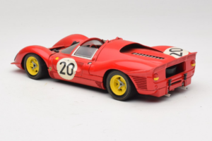 Ferrari 330 P4 #20 Červený 1967 Revell 1:18 48822-P1 Kov – obrázok 7 z 8