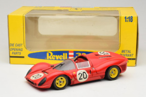 Ferrari 330 P4 #20 Červený 1967 Revell 1:18 48822-P1 Kov – obrázok 8 z 8