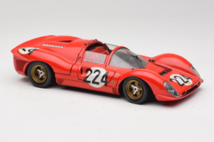 Ferrari 330 P4 #224 Červený 1967 Revell 1:18 48825-P2 Kov – obrázok 5 z 7