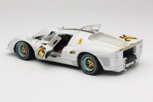 Ferrari 330 P4 #25 Biely Revell 1:18 48845 Kov – obrázok 5 z 8