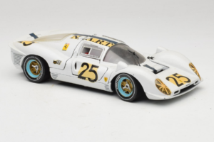 Ferrari 330 P4 #25 Biely Revell 1:18 48845 Kov – obrázok 6 z 8