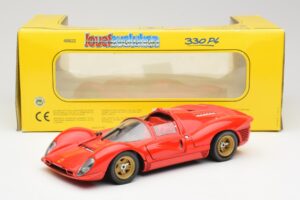 Ferrari 330 P4 Červený 1967 Revell 1:18 48822 Kov – obrázok 8 z 8