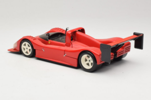 Ferrari 333 SP Červený S Bielymi Kolesami Hot Wheels 1:18 29230 Kov – obrázok 7 z 8