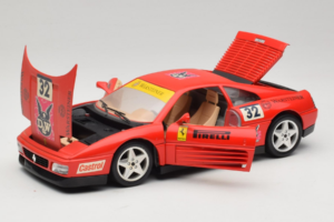 Ferrari 348 TB #32 Pirelli Červený 1989 Bburago 1:18 3039-P1 Kov – obrázok 2 z 8