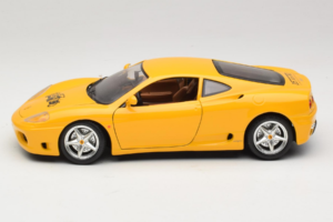 Ferrari 360 Modena 25 Jahre FMC Žltý Bburago 1:18 3358-Y1 Kov – obrázok 4 z 8