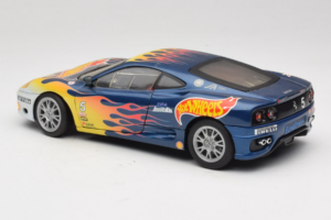 Ferrari 360 Modena Challenge #5 Hot Wheels Purple Fire Livery 1999 Bburago 1:18 29619 Kov – obrázok 7 z 8