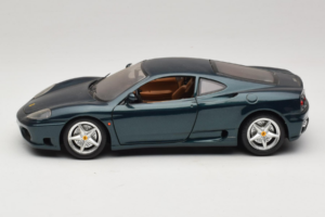 Ferrari 360 Modena Tmavo Zelený Metalíza Bburago 1:18 3358-G2 Kov – obrázok 3 z 7