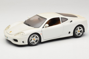 Ferrari 360 Modena Biely Bburago 1:18 3368-W1 Kov