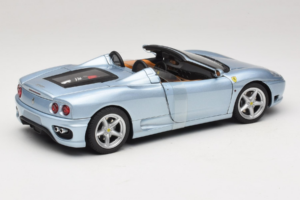 Ferrari 360 Spider Modrý The Italian Job Hot Wheels 1:18 P9905 Kov – obrázok 2 z 6