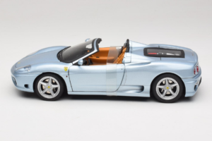 Ferrari 360 Spider Modrý The Italian Job Hot Wheels 1:18 P9905 Kov – obrázok 3 z 6