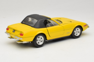 Ferrari 365 GTS/4 Daytona Kabriolet Žltý Techno Giodi 1:18 740028 Kov – obrázok 3 z 8