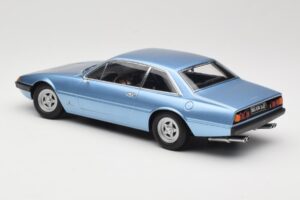 Ferrari 365 GT4 2+2 Modrý KK-Scale 1:18 KKDC180162 Kov – obrázok 5 z 6