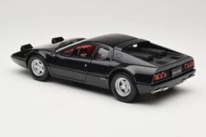 Ferrari 365 GT4/BB Čierny Kyosho 1:18 08173K Kov – obrázok 7 z 8