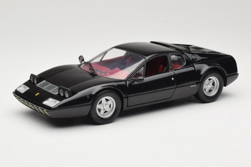 Ferrari 365 GT4/BB Čierny Kyosho 1:18 08173K Kov