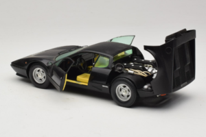 Ferrari 365 GT4 BB Čierny Chrono 1:18 CH002 Kov – obrázok 5 z 8