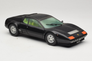 Ferrari 365 GT4 BB Čierny Chrono 1:18 CH002 Kov – obrázok 6 z 8