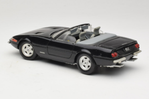 Ferrari 365 GTB/4 Daytona Kabriolet Čierny Techno Giodi 1:18 40011-B1 Kov – obrázok 7 z 8