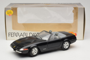 Ferrari 365 GTB/4 Daytona Kabriolet Čierny Techno Giodi 1:18 40011-B1 Kov – obrázok 8 z 8