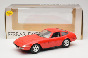 Ferrari 365 GTB/4 Daytona Červený Techno Giodi 1:18 40011-P2 Kov – obrázok 8 z 8