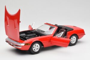 Ferrari 365 GTS Červený Solido 1:18 8017 Kov – obrázok 2 z 8
